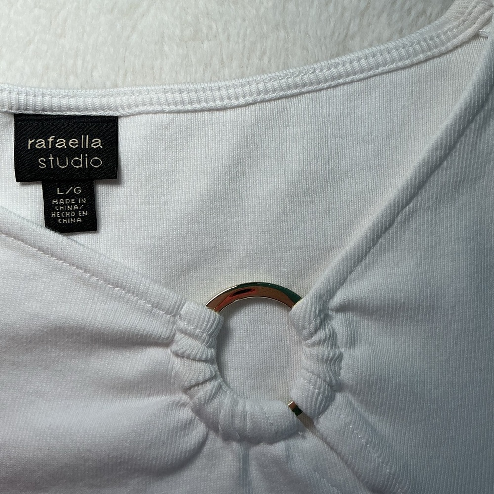 White Women's Short Sleeve Tee with Ring Detail - Picture 6 of 8